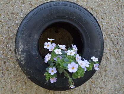 Como fazer jardim com pneus